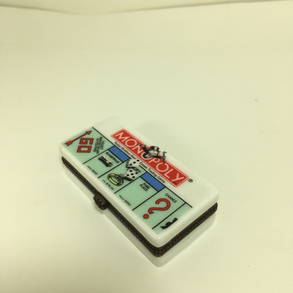 💲sold💲Monopoly Trinket Box with Racecar - Picture 3 of 6
